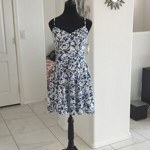 New BCX Strappy Back Eyelet Skater Dress Floral Print Stretchy  M / S
